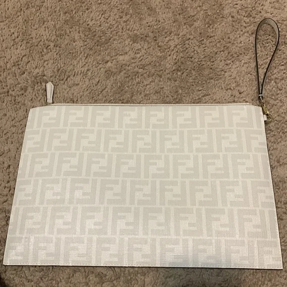 Fendi Roma - Picture 3 of 3